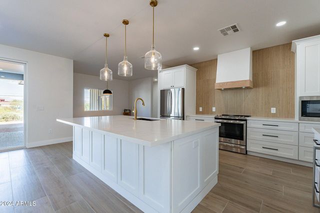 3909 S Veronica Lane, Gold Canyon, AZ 85118