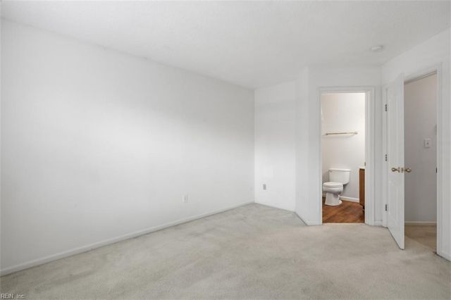 682 Windbrook Circle CIR, Newport News, VA 23602