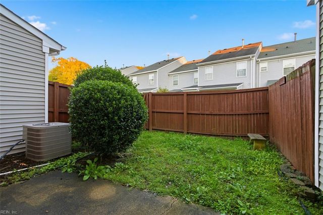 682 Windbrook Circle CIR, Newport News, VA 23602