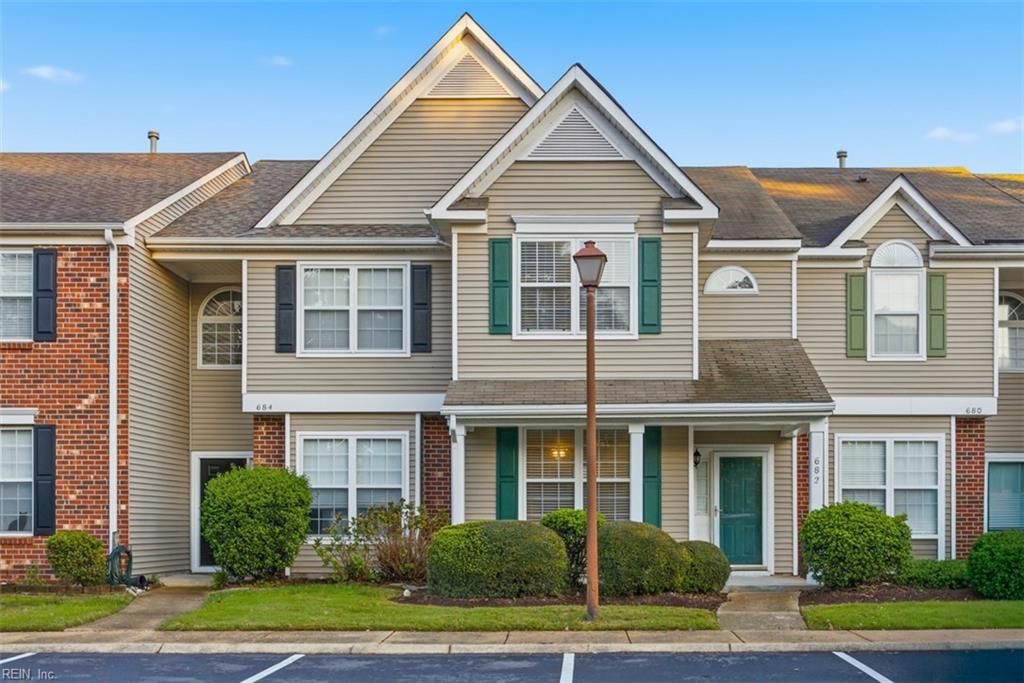 682 Windbrook Circle CIR, Newport News, VA 23602