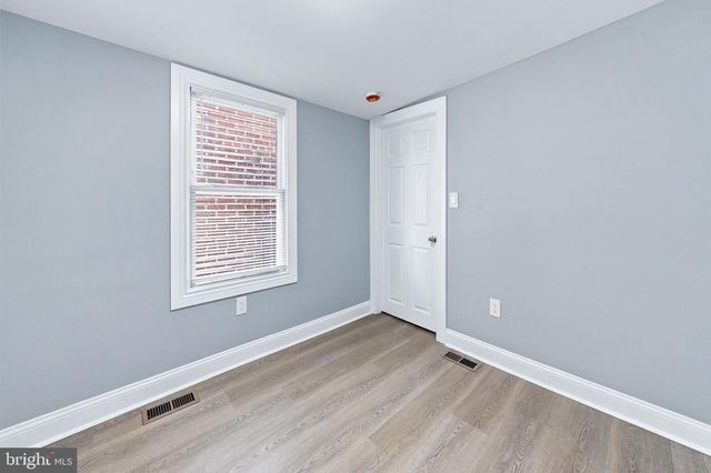 1205 OAK ST, Wilmington, DE 19805