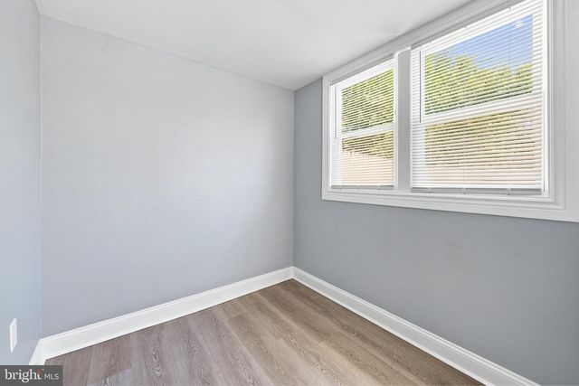 1205 OAK ST, Wilmington, DE 19805