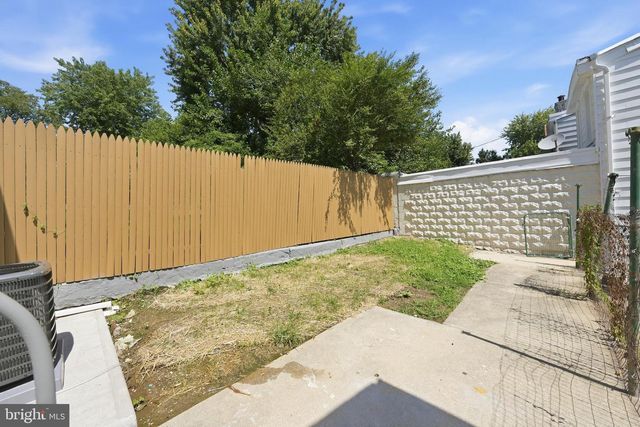 1205 OAK ST, Wilmington, DE 19805