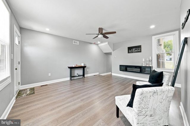 1205 OAK ST, Wilmington, DE 19805