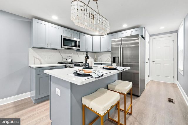 1205 OAK ST, Wilmington, DE 19805