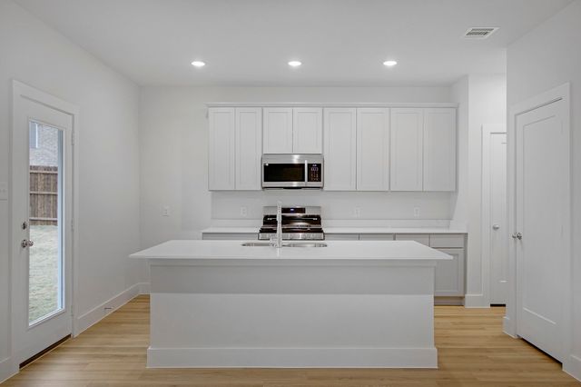 2814 Woodbrook Drive, Sherman, TX 75092