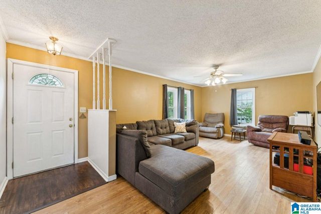 209 ANNETTA CR, Trussville, AL 35173