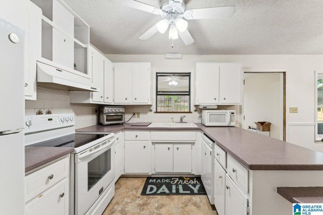 209 ANNETTA CR, Trussville, AL 35173
