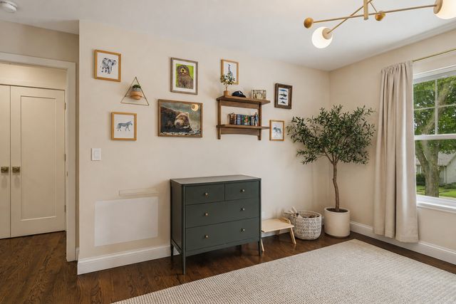 302 N Elm Street, Mount Prospect, IL 60056