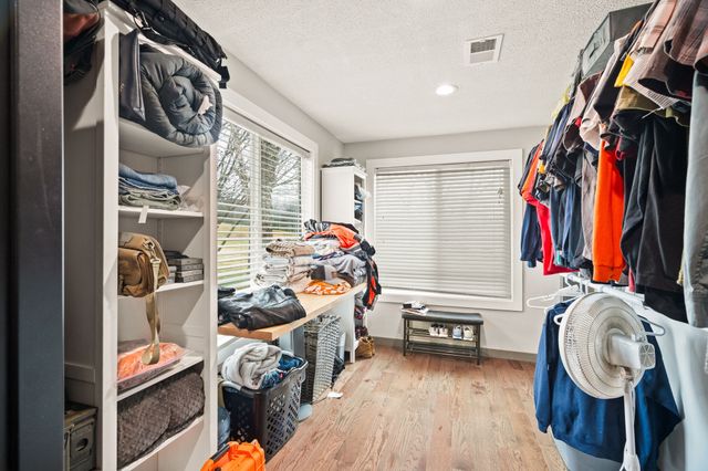 6117 Henry Gower Rd, Pleasant View, TN 37146