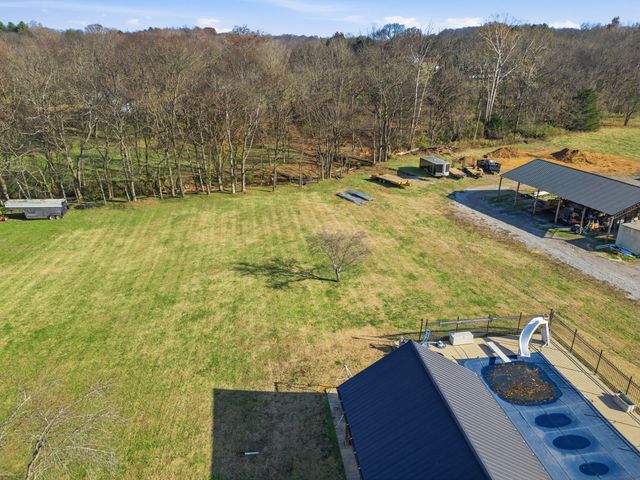 6117 Henry Gower Rd, Pleasant View, TN 37146