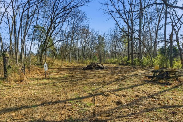 6117 Henry Gower Rd, Pleasant View, TN 37146