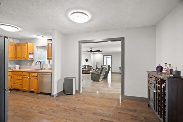 6117 Henry Gower Rd, Pleasant View, TN 37146