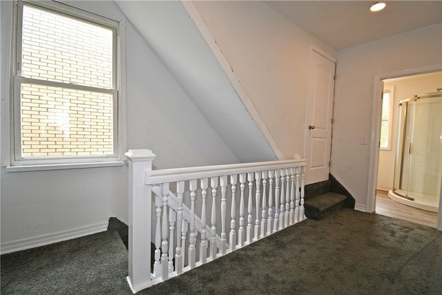 3206 Motor St, Sheraden, PA 15204