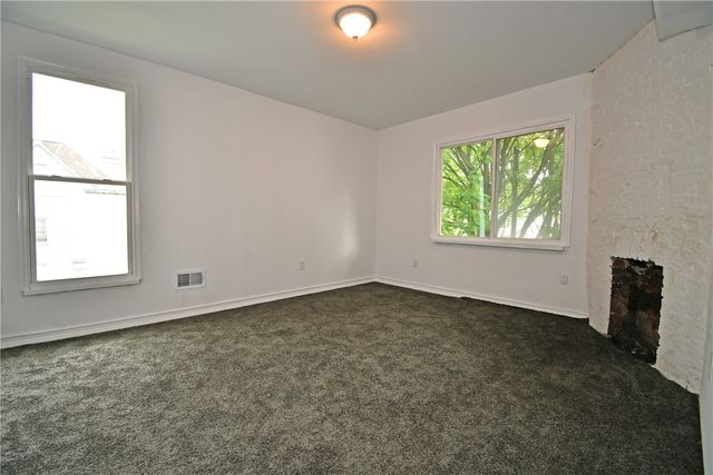 3206 Motor St, Sheraden, PA 15204