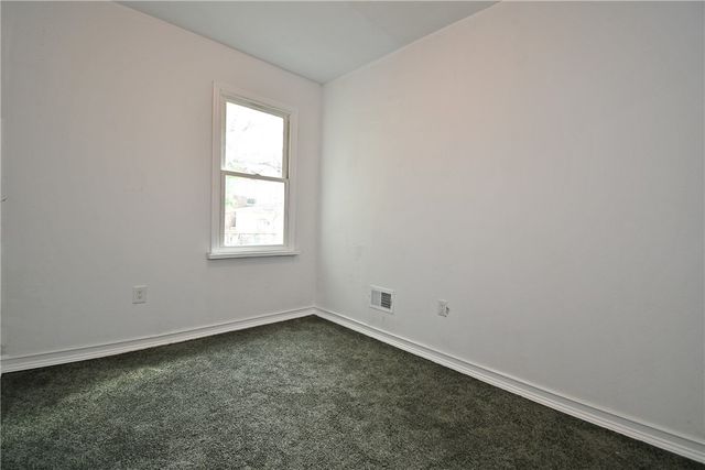 3206 Motor St, Sheraden, PA 15204