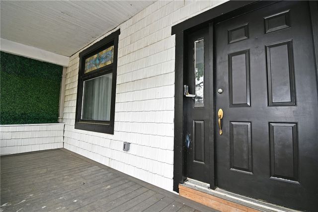 3206 Motor St, Sheraden, PA 15204