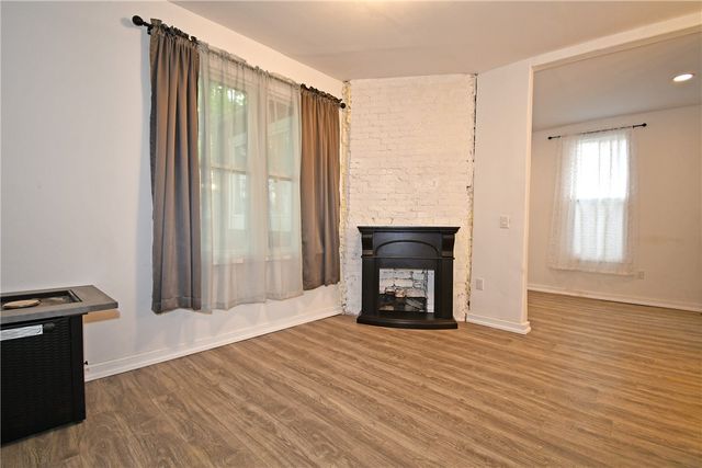 3206 Motor St, Sheraden, PA 15204