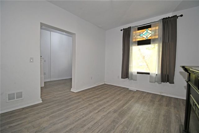 3206 Motor St, Sheraden, PA 15204