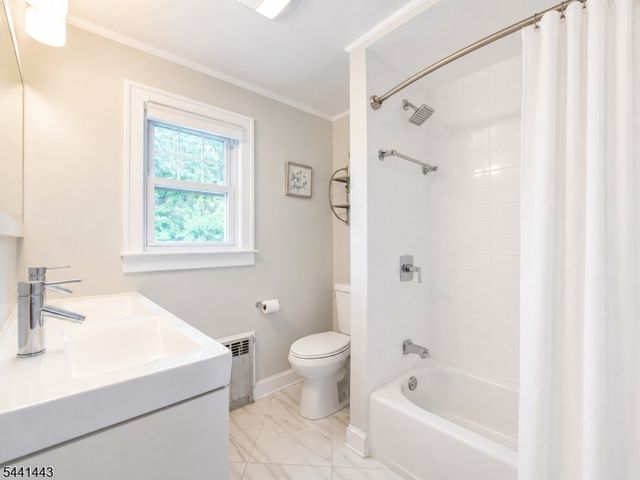 11 Van Dyke Pl, Summit City, NJ 07901