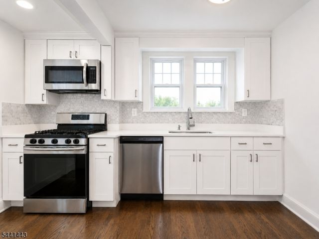 11 Van Dyke Pl, Summit City, NJ 07901