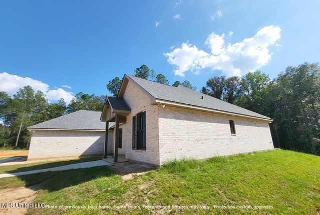 47 Knoll Creek Drive, Carriere, MS 39426