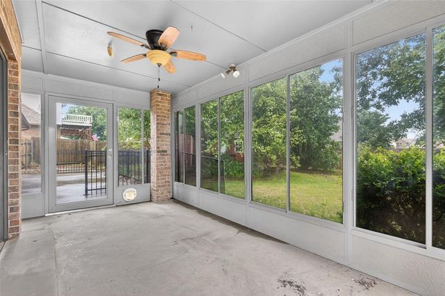 1813 Kingsgate Terrace, Yukon, OK 73099