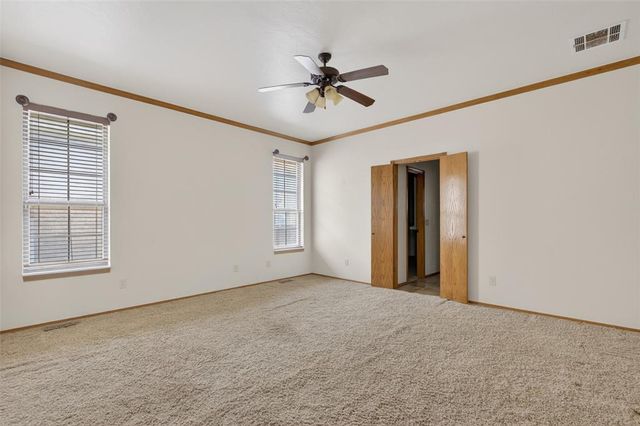1813 Kingsgate Terrace, Yukon, OK 73099