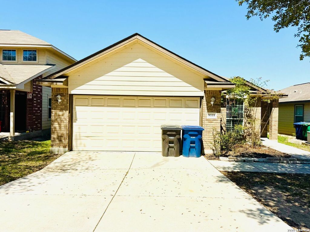 9335 Ingleton, San Antonio, TX 78245