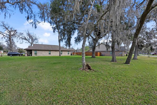 TBD Wood Haven Drive, West Columbia, TX 77486