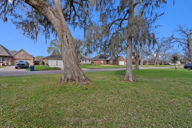 TBD Wood Haven Drive, West Columbia, TX 77486