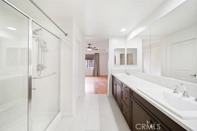 87 Waldorf, Irvine, CA 92612