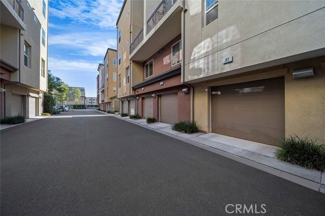 87 Waldorf, Irvine, CA 92612