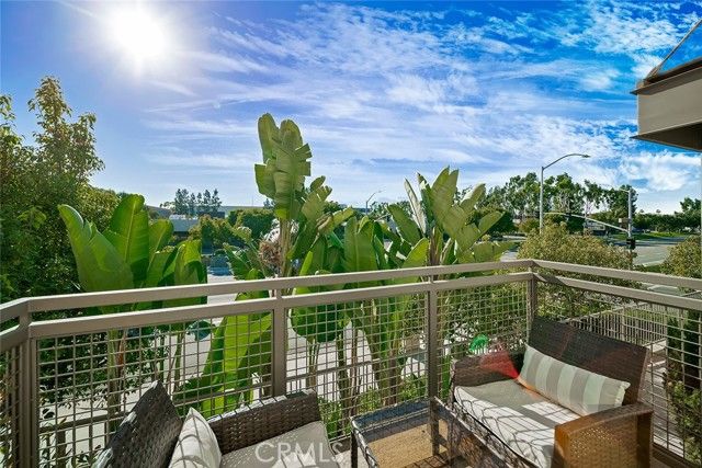 87 Waldorf, Irvine, CA 92612