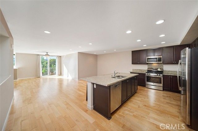 87 Waldorf, Irvine, CA 92612