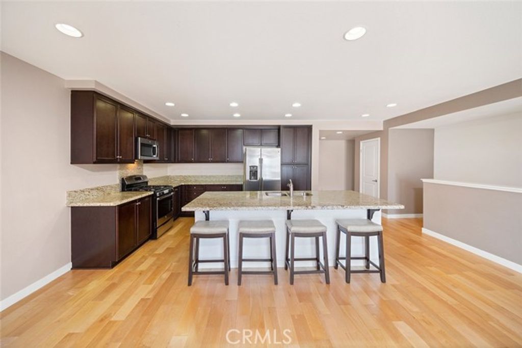 87 Waldorf, Irvine, CA 92612