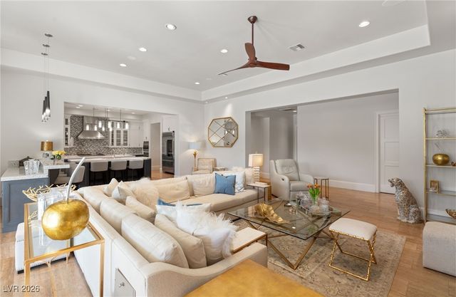 11 Misty Peaks Court, Las Vegas, NV 89135