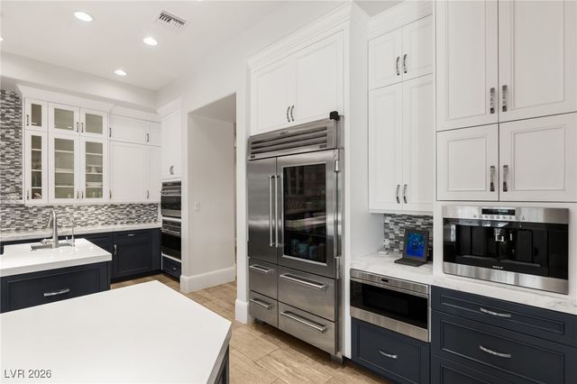 11 Misty Peaks Court, Las Vegas, NV 89135