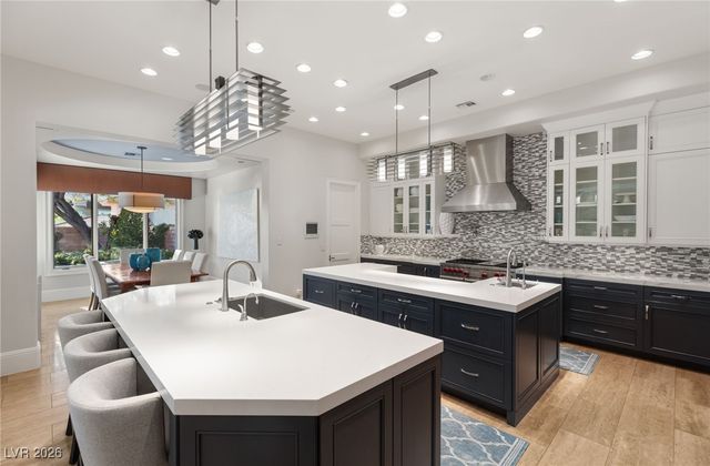 11 Misty Peaks Court, Las Vegas, NV 89135