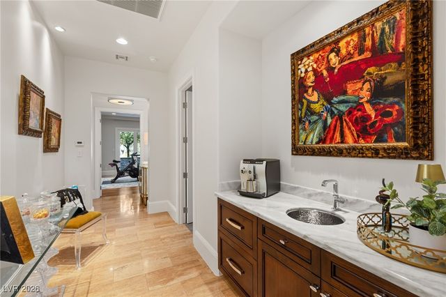 11 Misty Peaks Court, Las Vegas, NV 89135