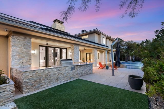 11 Misty Peaks Court, Las Vegas, NV 89135