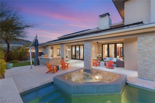 11 Misty Peaks Court, Las Vegas, NV 89135