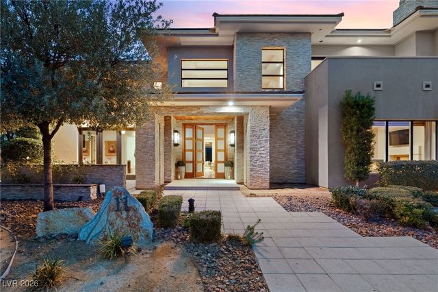 11 Misty Peaks Court, Las Vegas, NV 89135