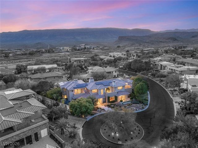 11 Misty Peaks Court, Las Vegas, NV 89135