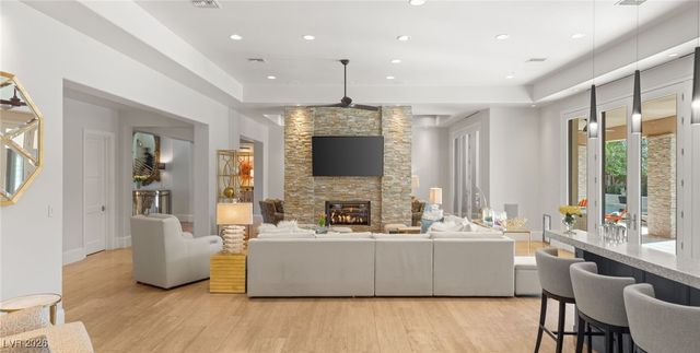 11 Misty Peaks Court, Las Vegas, NV 89135