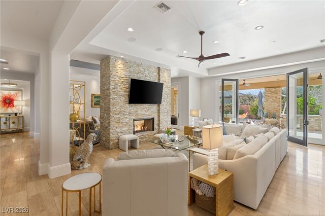 11 Misty Peaks Court, Las Vegas, NV 89135