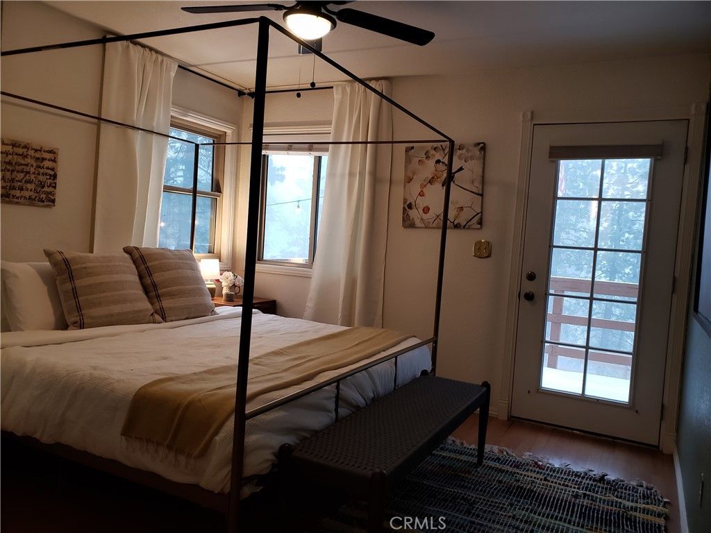 Image 22 of property listing at 32745 Hilltop, Running Springs, CA 92382
