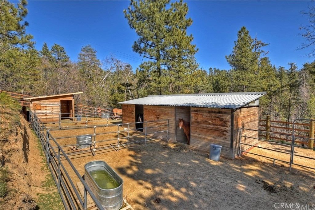 Image 28 of property listing at 32745 Hilltop, Running Springs, CA 92382