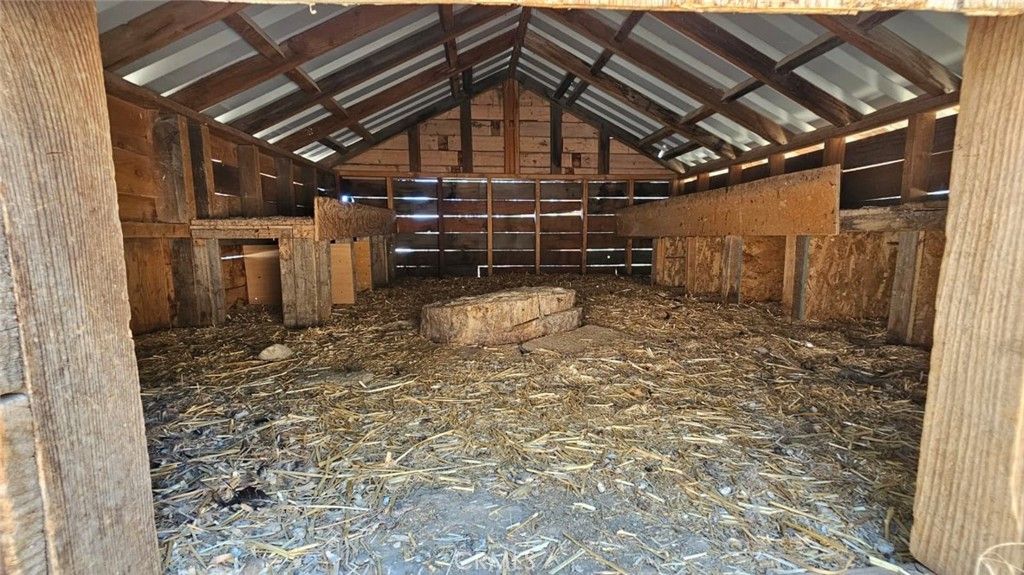 Image 41 of property listing at 32745 Hilltop, Running Springs, CA 92382