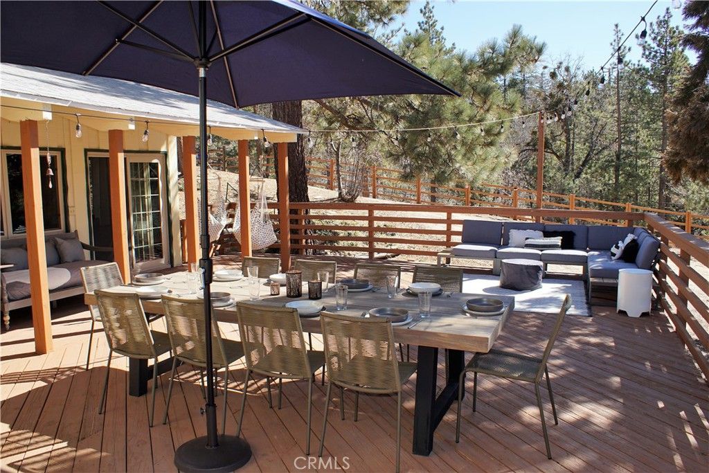 Image 6 of property listing at 32745 Hilltop, Running Springs, CA 92382